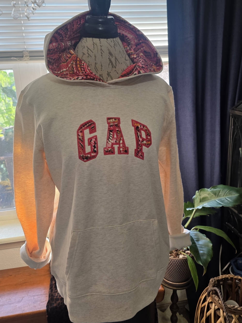 GAP Hoodie Embroidered NWOT SOFT HOODIE